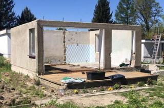 Haus kaufen in 02957 Krauschwitz, Sanierungsbedürftiger Bungalow mit Planung zu verkaufen