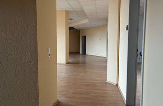 Büro zu mieten in Rathausplatz, 30823 Garbsen, Attraktive Büro-/Dienstleistungsflächen direkt in Garbsen
