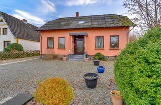Einfamilienhaus kaufen in Stenderuper Straße, 24873 Havetoft, Charmantes EFH mit reichlich Platz und Gestaltungsmöglichkeiten! 156 qm Wfl. auf 851 qm Grdstk!