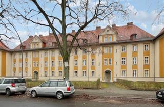 Wohnung kaufen in Lentzeallee 95, 14195 Berlin, Vermietete 5,5 Zimmer Wohnung im Dahlem-Palais mit ca. 130 m² in Berlin Dahlem zur Kapitalanlage
