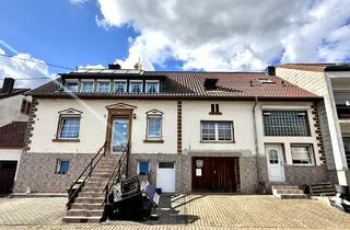 Haus kaufen in Aussener Straße, 66701 Beckingen, 3 Familienhaus in Düppenweiler mit Garten u. Garage