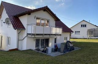 Einfamilienhaus kaufen in Karpfenstr. 18, 78669 Wellendingen, freistehendes Einfamilienhaus mit ELW und Doppelgarage in sonniger Lage