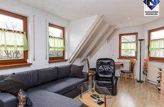 Wohnung kaufen in Hardtstraße, 73575 Leinzell, Klein aber fein! 2,5-Zimmer-Dachgeschosswohnung mit Loggia