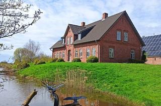 Haus kaufen in Hesbüller Straße 10, 25927 Neukirchen, Ein exklusives Anwesen vor den Toren von Sylt für Sie bereit.