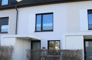 Reihenhaus kaufen in 76646 Bruchsal, Neuwertiges Reihenhaus mit großzügigem Garten