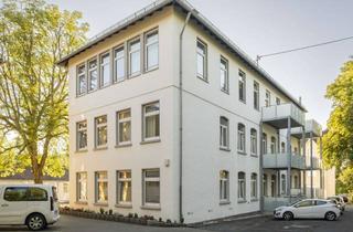 Mehrfamilienhaus kaufen in 57076 Siegen, Hochwertig saniertes und vollvermietetes Mehrfamilienhaus mit Balkonen und Aufzug in ruhiger Lage