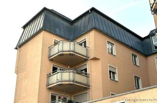 Wohnung kaufen in 95111 Rehau, Eigentumswohnung mit Balkon und Stellplatz