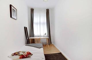 Immobilie mieten in Varnhagenstraße 36, 10439 Berlin, Zimmer in der Varnhagenstr. Berlin Germany