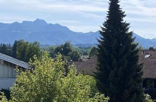 Wohnung kaufen in 83355 Grabenstätt, Wohnerlebnis mit Bergblick - 500 qm Grundstück - ETW mit 4 Zimmer und vieles mehr.