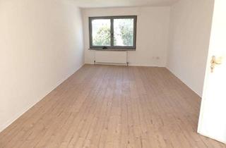 Wohnung kaufen in 65558 Burgschwalbach, Fast komplett renovierte, teilsanierte Wohnung mit 4,5 Zimmern, 2 Balkonen, Garage in Wohneinheit m