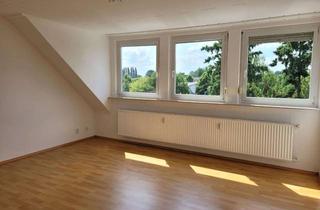Wohnung mieten in Bockumer Weg 111, 59065 Heessen, Renovierte und großzügige Dachgeschosswohnung in Hamm-Norden zu vermieten!