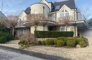 Villa kaufen in 58809 Neuenrade, Leben in der Schillerstraße: Stadtvilla in Neuenrader Toplage - 328 m² für 530.000€