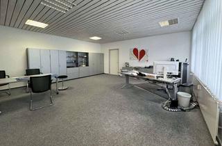 Büro zu mieten in 35708 Haiger, Gepflegte Bürofläche mit eigenen Parkplätzen in zentraler Lage