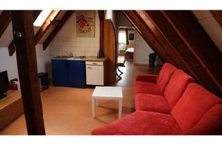 Wohnung mieten in Bahnhofstr., 75365 Calw, Schöne top gepflegte 3 Zimmer Wohnung im Dachgeschoss mit 4x Bett und Küche in Calw, WM: 1.000€