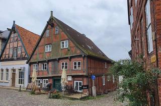 Haus kaufen in Elbstraße 20, 21481 Lauenburg/Elbe, Besondere Anlageimmobilie in denkmalgeschützem Fachwerkhaus