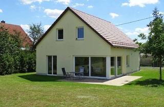 Haus kaufen in 01561 Schönfeld, Wo die Stromrechnung Urlaub macht, A+ Haus!