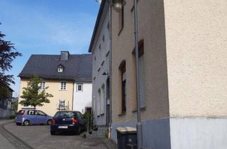 Doppelhaushälfte kaufen in 57518 Betzdorf, piduch* Charmante Doppelhaushälfte mit 3 Wohneinheiten – saniert & vermietet