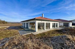 Haus kaufen in Bembergerweg 35, 84524 Neuötting, LUXUS BUNGALOW DER PREMIUM-KLASSE - EDELROHBAU ZUM FERTIGSTELLEN - KFW-55 - BARRIEREFREI