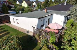 Einfamilienhaus kaufen in Fuchsweg 40, 08412 Werdau, Leubnitz-Forst, Bungalow-Stil (3-Zi.-Whg) unterkellert, sehr schönes Gst.