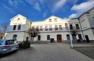 Wohnung kaufen in 08468 Reichenbach, 2-Raum-Wohnung- Erdgeschoßwohnung mit EBK und Kreuzgewölbe