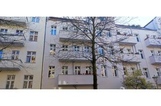Wohnung mieten in Gritznerstraße, 12163 Berlin, Wohnzimmer mit Balkon in einen WG Apartment in Steglitz