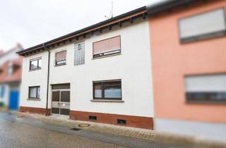 Mehrfamilienhaus kaufen in 68723 Schwetzingen, Schwetzingen - Für Macher - Sanierungsobjekt in Bestlage