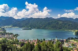 Villa kaufen in 83727 Schliersee, Schliersee - Traumgrundstück mit Blick über den Schliersee - Historischer Altbestand und genehmigtes Baurecht