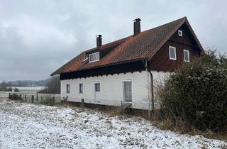 Einfamilienhaus kaufen in 93449 Waldmünchen, Waldmünchen - Einfamilienhaus mit ELW, Alleinlage, Tierhaltung möglich