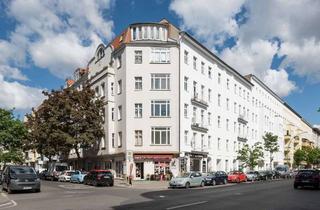 Wohnung kaufen in Erasmusstraße, 10553 Berlin, Vermietete Erdgeschosswohnung mit Terrasse in schönem Altbau