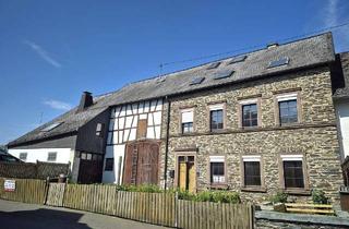 Haus kaufen in 56843 Starkenburg, Großes, solides Bauern- und Winzerhaus mit einem der schönsten Ausblicke auf die Mosel!