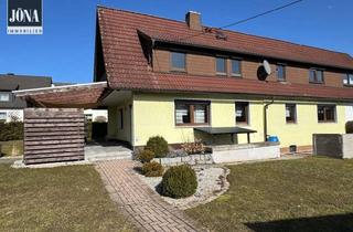 Doppelhaushälfte kaufen in 95352 Marktleugast, Liebevoll sanierte Immobilie mit großem Garten und Doppelgarage in ruhiger Wohnlage