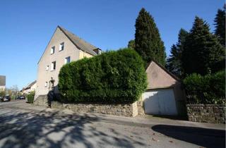 Haus kaufen in 45964 Gladbeck, GENERATIONENHAUS IN GLADBECK MIT TERRASSE, BALKON, GARAGE UND GROSSEM GARTEN