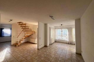 Haus kaufen in 55270 Sörgenloch, HEMING-IMMOBILIEN - Tolle Kombination: Wohnhaus mit Scheune im Herzen von Sörgenloch!