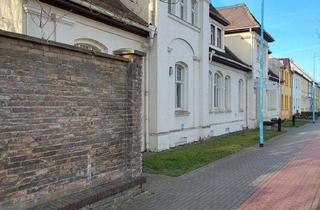 Gewerbeimmobilie kaufen in 06406 Bernburg, Historisches Schulgebäude in Bernburg aus dem frühem 20. Jahrhundert