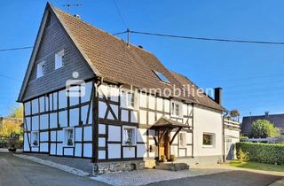 Bauernhaus kaufen in 51674 Wiehl, Von Grund auf modernisiertes Bauernhaus mit Einliegerwohnung.