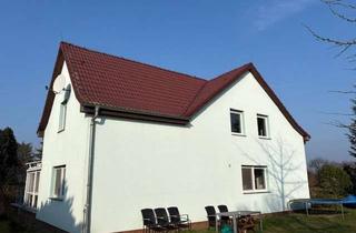 Einfamilienhaus kaufen in Thomas Müntzer Siedlung 11, 04509 Delitzsch, Großes Einfamilienhaus oder Zweifamilienhaus