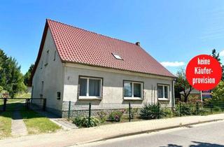 Einfamilienhaus kaufen in 17367 Eggesin, HORN IMMOBILIEN ++ Eggesin, Haus mit großem Grundstück und zwei massiven Nebengebäuden