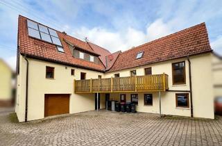 Haus kaufen in 71263 Weil der Stadt, Weil der Stadt - Saniertes, effizientes Wohnhaus mit 2 - 3 Wohneinheiten, Garage und Balkon