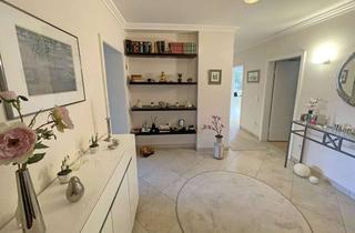 Wohnung kaufen in 82340 Feldafing, Stilvolle 4-Zimmer Wohnung in Feldafing - Modern saniert mit Loggia, Terrasse und eigenem Garten!