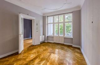 Wohnung kaufen in Droysenstraße 12, 10629 Charlottenburg, Großzügige Eigentumswohnung im historischen Altbau mit Balkon
