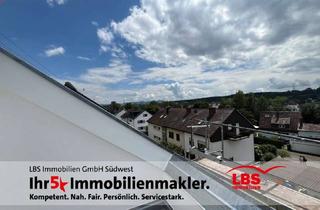 Wohnung kaufen in 73240 Wendlingen, DIREKT AN FELD UND WIESE! 3,5 Zi.-DG-Wohnung in 3-Fam.-Haus! Sonniger Dachbalkon! Aussicht!