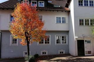 Wohnung mieten in Kirchstraße, 72285 Pfalzgrafenweiler, Großzügige 4 Zi.Wohnung in bevorzugter Wohnlage im Ortskern!