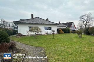 Haus kaufen in 55481 Kirchberg, Kirchberg (Hunsrück) - Schönes Zweifamilienhaus mit großem Grundstück