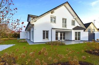 Villa kaufen in 50127 Bergheim, Luxuriöses Einfamilienhaus auf traumhaftem Grundstück mit Pool