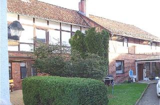 Haus kaufen in 31093 Hoyershausen, REDUZIERT - Großzügiges Zweifamilienhaus mit viel Potenzial