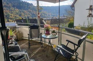 Wohnung kaufen in 75378 Bad Liebenzell, Traumhafte sonnige 4-Zimmer-Wohnung mit Balkon und Garten – Eleganz und Komfort vereint