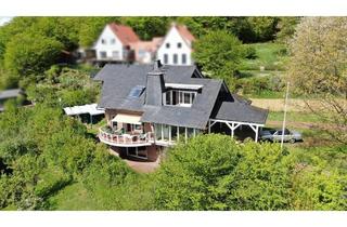 Einfamilienhaus kaufen in 34513 Waldeck, Seeblick pur – Exklusives Seehaus mit Wellness-Oase & Balkonen en suite