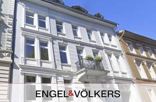 Wohnung kaufen in 64293 Darmstadt-Nord, 3,5-Zimmerwohnung mit Ausbaupotenzial in Altbaujuwel im Johannesviertel
