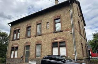 Haus kaufen in 66907 Rehweiler, ehem. Bahnhofsgebäude mit großem Grundstück - Sanierungsobjekt