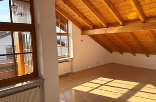 Wohnung kaufen in 87459 Pfronten, Sehr schöne 3 Zi. DG-ETW in einem 3 Familienhaus